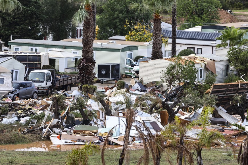 epa12527875 A view of the damage at a campsite in Albufeira, Portugal, on 15 November 2025, following extreme winds that killed at least one person and injured dozens. EPA/JOAO MATOS