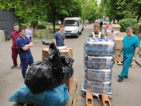 Michael Kröger ist in der Ukraine als freiwilliger Helfer unterwegs. Er organisiert Hilfsgüterlieferungen – ohne NGO