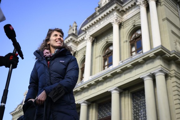 La medecin Valerie d&#039;Acremont, infectiologue a Unisante reponds aux questions des journalistes lors d&#039;un nouveau proces 15 militants activiste pour le climat sont juges pour une manifestatio ...