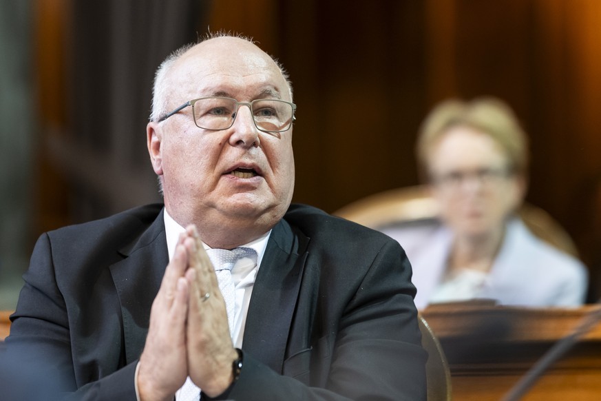 Pierre-Yves Maillard, SP-VD, spricht zum Bankengesetz, welches die Eigenmittelunterlegung von systemrelavanter Banken festsetzen soll, an der Herbstsession der Eidgenoessischen Raete, am Donnerstag, 1 ...