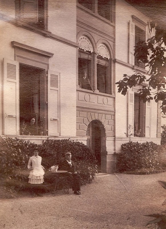 Photo de la Villa Richelieu en 1885. Elle est aujourd’hui remplacée par l’Hôtel Royal Plaza.