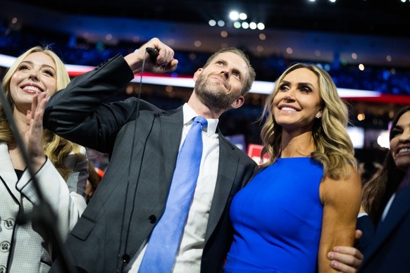 WASHINGTON, DC - APRIL 28:U.S. President Donald Trump and First Lady Melania Trump pose on the balcony of the White House during a state arrival ceremony on the South Lawn of the White House on day tw ...