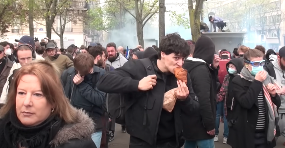 Luis Sal dans Best croissant in Paris.