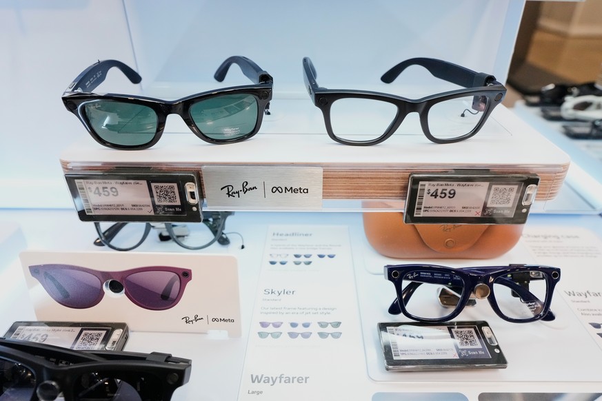 Meta glasses sit on display at Best Buy, Wednesday, Nov. 26, 2025, in Dallas. (AP Photo/Tony Gutierrez)
Holiday Shopping