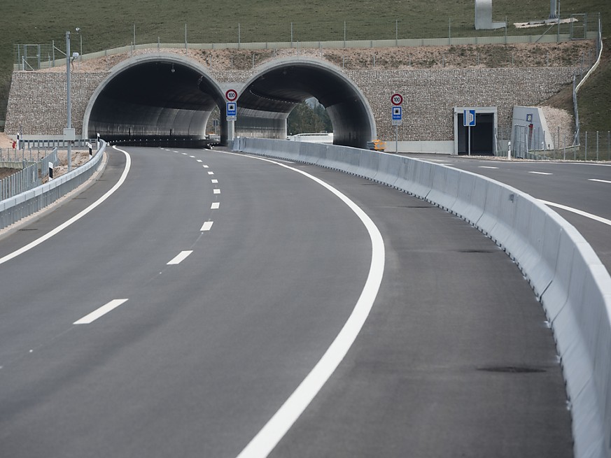 D'importants travaux sur la Transjurane (A16) vont impacter le trafic pendulaire du Jura bernois en direction de Bienne d�s la fin mai et pour une ann�e (photo pr�texte).