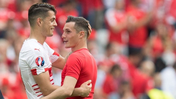 Le match Suisse - Albanie de l'Euro 2016, l'une des rares fois où les frères Xhaka ne tiraient pas à la même corde.