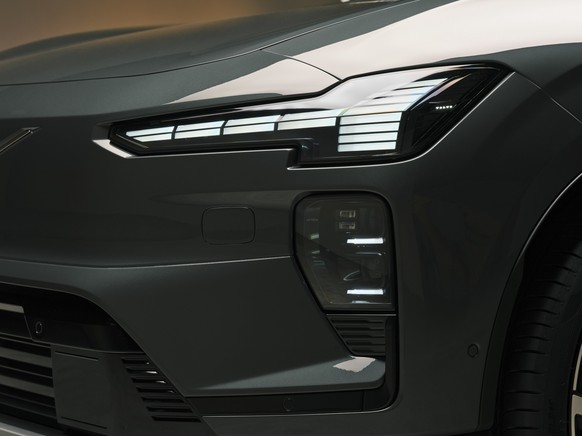 Volvo EX60