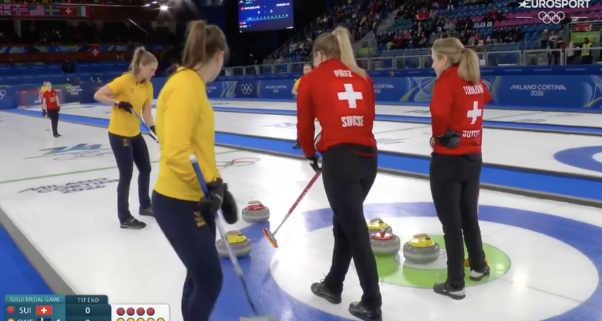 Le très beau geste des curleuses suisses en finale