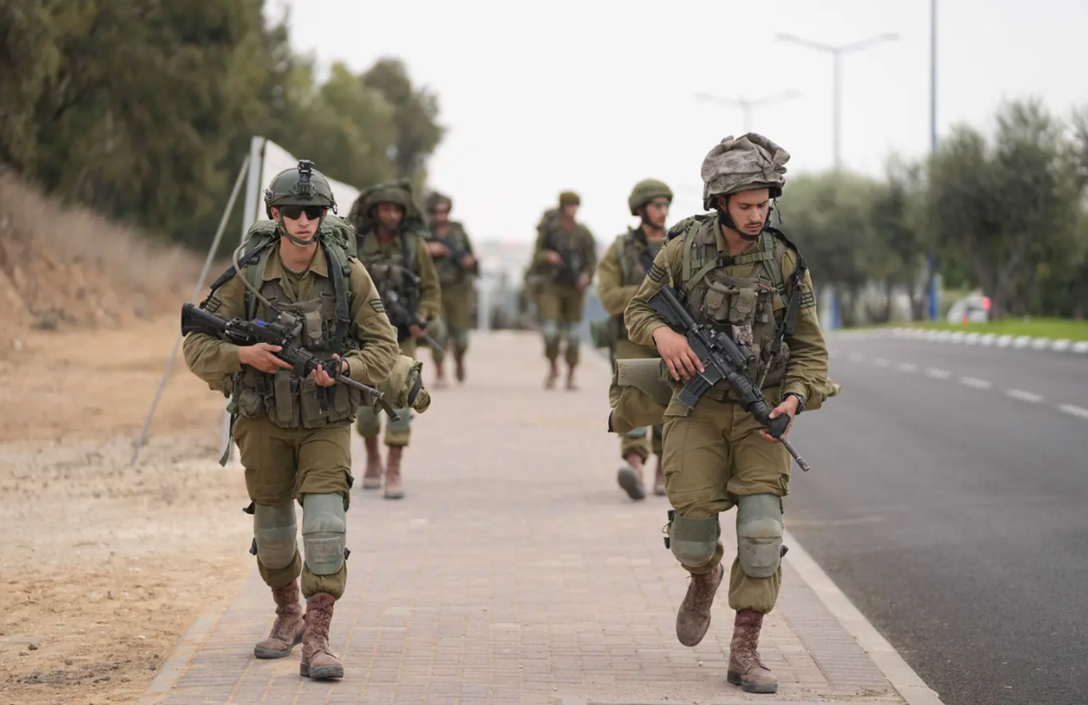 Des soldats israéliens près de la bande de Gaza