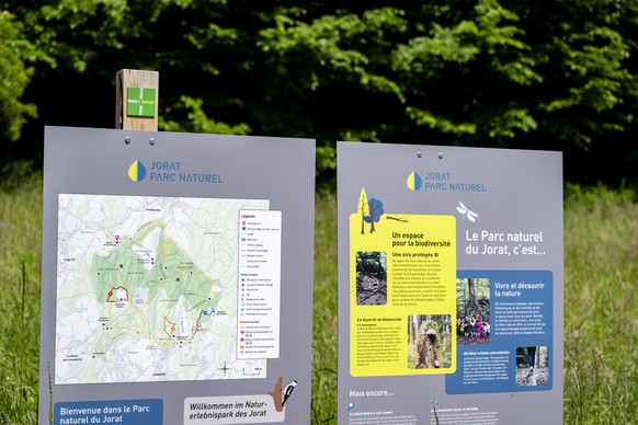 Un panneau indique l&#039;entree du Parc naturel du Jorat lors de l&#039;inauguration du Parc naturel du Jorat, dernier ne des parcs naturels d?importance nationale le samedi 25 mai 2024 a l&#039;Abba ...