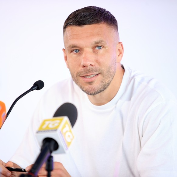 Podolski met fin à sa carrière de joueur