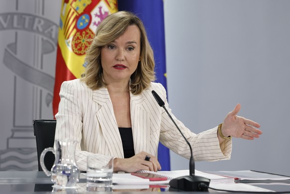 epa12224173 Spanish Education Minister and government spokeswoman Pilar Alegria attends a press conference held after the cabinet meeting at Moncloa Palace in Madrid, Spain, 08 July 2025. EPA/Chema Mo ...