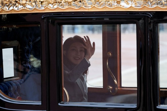 State Visit of President of the Republic of Korea Yoon Suk Yeol - Buckingham Palace, London Prince William The Prince of Wales and Princess Catherine The Princess of Wales arrive in a carriage at Buck ...