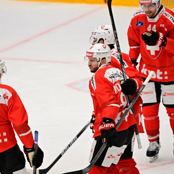 Sven Andrighetto (85, au centre) a réussi un retour probant à 5 jours du début du Mondial