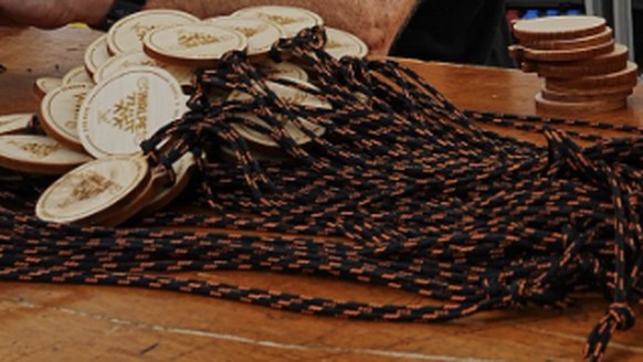 Chaque enfant recevra une médaille de ce type.
