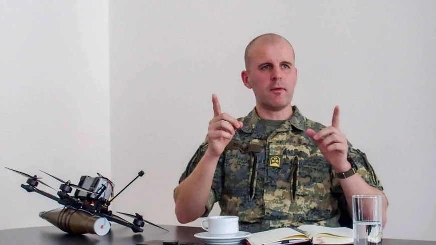 Markus Reisner, tacticien autrichien et analyste militaire nous donne son point de vue sur la guerre en Ukraine, et sur la position de l'Europe face à Vladimir Poutine et les déclarations de Dona ...