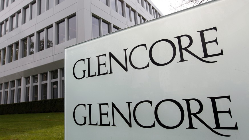 ARCHIV - ZU DEN JAHRESZAHLEN VON GLENCORE -- Der Hauptsitz von Glencore am Donnerstag 14. April 2011 in Baar im Kanton Zug in der Schweiz. (KEYSTONE/Urs Flueeler)