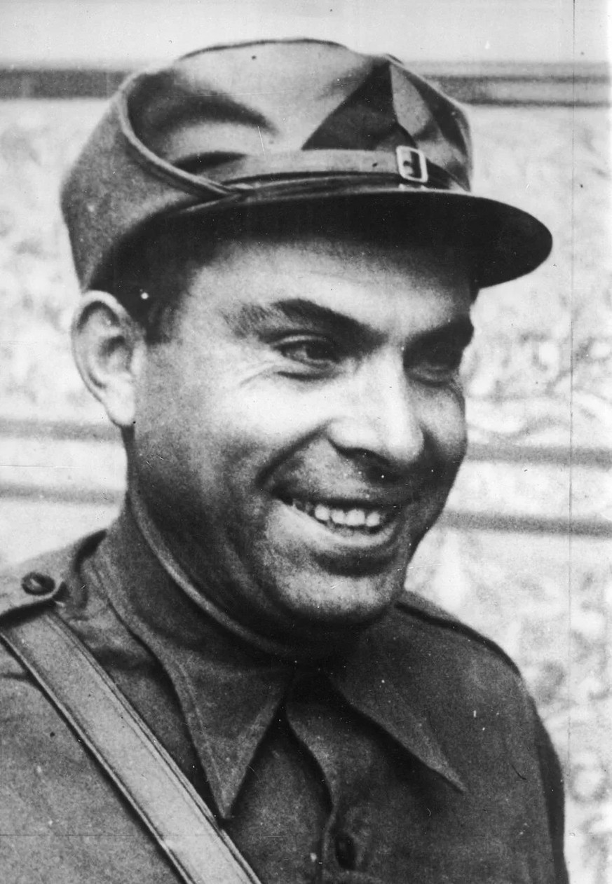 Buenaventura Durruti, photo prise en 1936.
https://commons.wikimedia.org/wiki/File:Jose_Buenaventura_Durruti_Dumange_1936.jpg