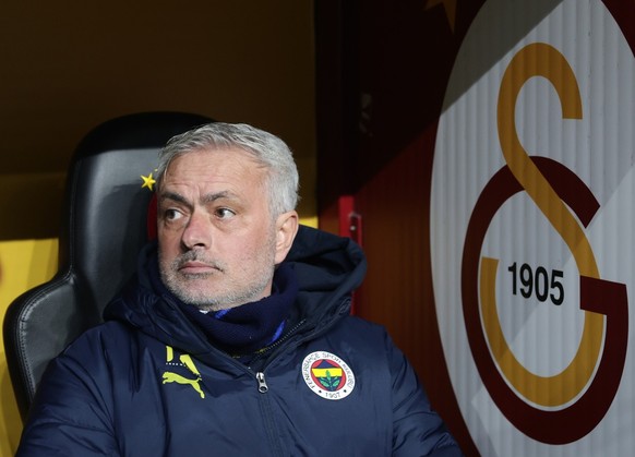 epa11922029 Fenerbahce&#039;s head coach Jose Mourinho before the Turkish Super League derby match between Galatasaray vs Fenerbahce in Istanbul, Turkey, 24 February 2025. EPA/ERDEM SAHIN