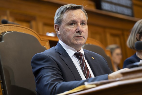 Staenderat Werner Salzmann, SVP-BE, spricht waehrend der Sommersession der Eidgenoessischen Raete, am Mittwoch, 18. Juni 2025 im Staenderat in Bern. (KEYSTONE/Anthony Anex)