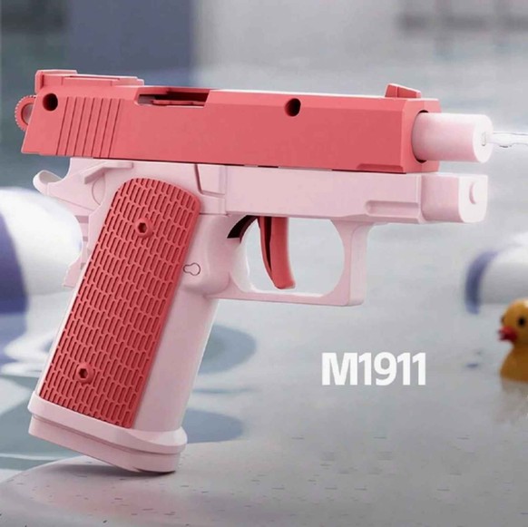Voici à quoi ressemble le pistolet à eau acheté.