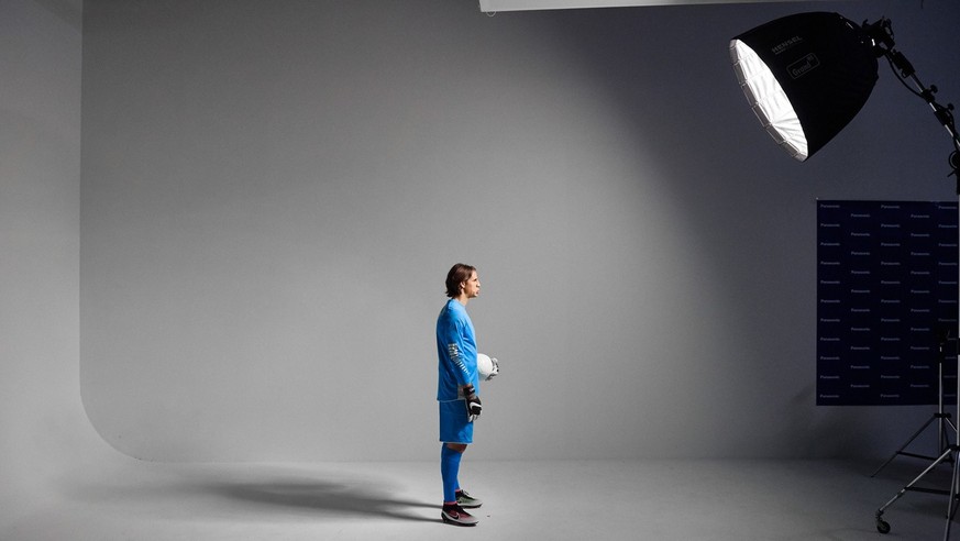 HANDOUT - Yann Sommer, Torhueter der Schweizer Fussball Nationalmannschaft, beim Fotoshooting fuer die EM-Kampagne von Panasonic im April 2016. (PHOTOPRESS/Panasonic/Robert Hoernig)