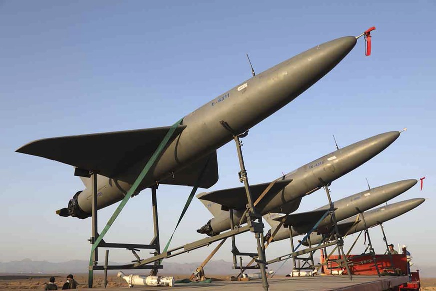 Après les drones, les missiles: Téhéran soutient la Russie en lui envoyant des armes.