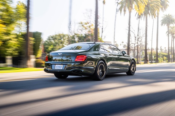 Bentley Flying Spur Hybrid