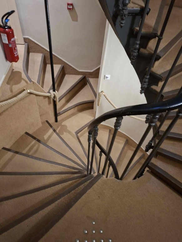 Death Stairs
https://www.facebook.com/groups/1040870849707443