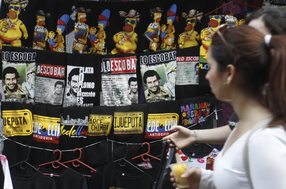 Les goodies à l’effigie de Pablo Escobar à Medellín