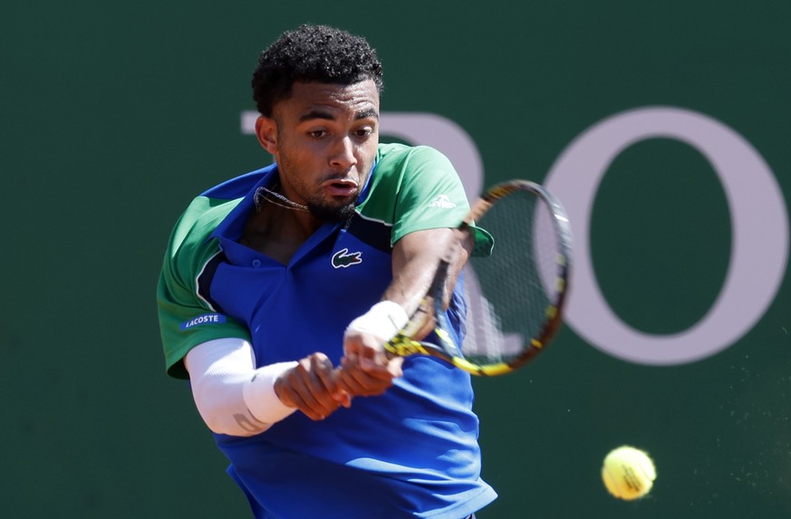 epa12022356 Arthur Fils of France in action during his third round match against Andrey Rublev of Russia at the ATP Monte Carlo Masters tennis tournament in Roquebrune Cap Martin, France, 10 April 202 ...