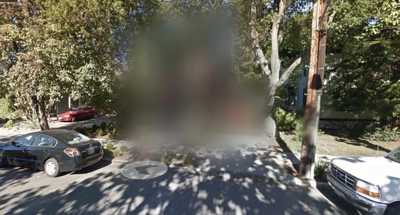 La maison de Tim Cook sur Google Maps, ça ressemble à ça.