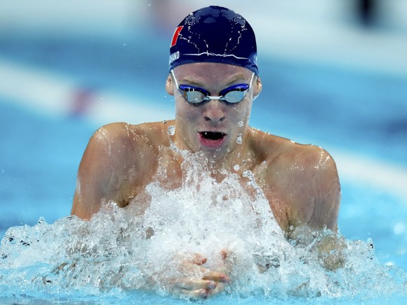 A Singapour, Léon Marchand vise le record du monde du 200 m 4 nages