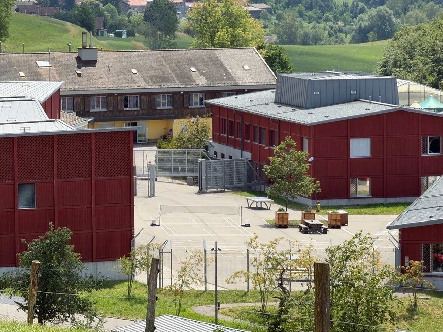Le centre d'exécution des peines de Bachtel à Hinwil, dans le canton de Zurich.
