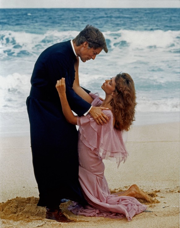 The Thorn Birds III, aka: Die Dornenvˆgel, Australien/USA 1982, Regie: Daryl Duke, Darsteller: Richard Chamberlain, Rachel Ward Copyright: IFTN UnitedArchives04352

The Torun Birds III aka the DORN  ...