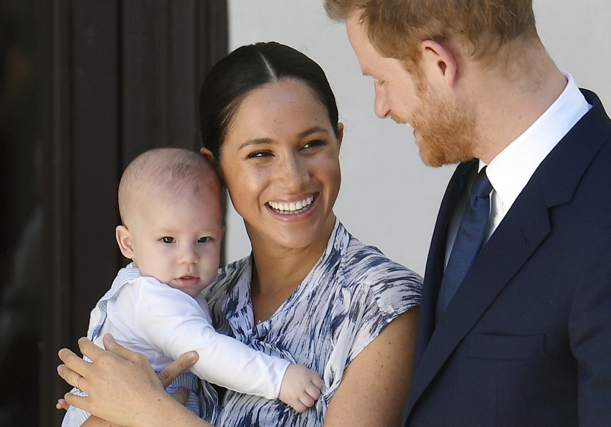 epa09251589 (FILE) - Britain&#039;s Prince Harry and his wife Duchess Meghan, holding their son Archie, at the Desmond and Leah Tutu Legacy Foundation in Cape Town, South Africa, 25 September 2019 (re ...