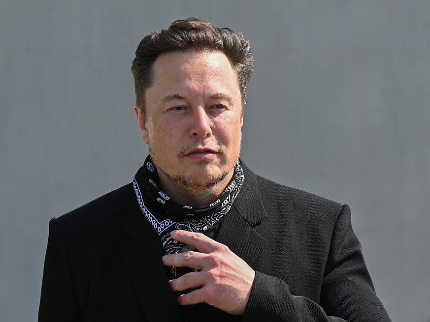 Elon Musk a appel
