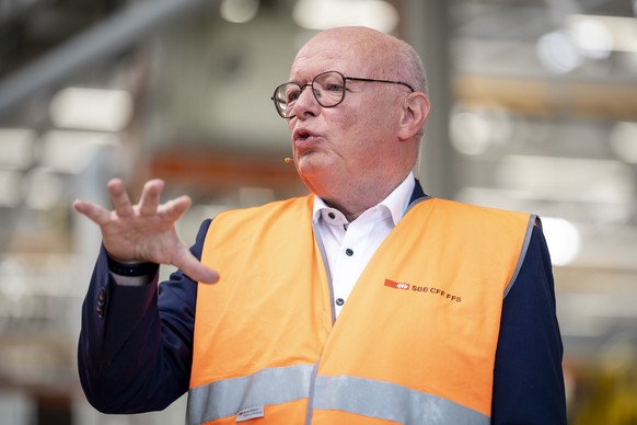 SBB CEO Vincent Ducrot spricht an der Halbjahres Medienkonferenz der Schweizerischen Bundesbahnen (SBB CFF FFS) am Mittwoch, 26. August 2026 in der SBB Werkstaette in Zuerich. (KEYSTONE/Claudio Thoma)