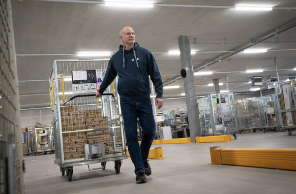 Lauritz Fricke est, avec son équipe, responsable de la gestion des retours chez Digitec Galaxus.