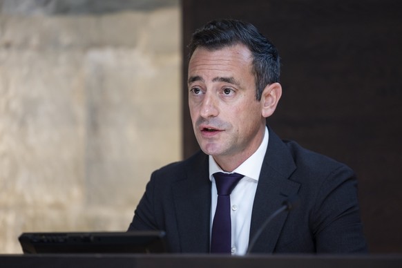 Le conseiller d&#039;Etat vaudois Vassilis Venizelos parle lors de la conference de presse de presentation du projet de budget 2026 de l&#039;Etat de Vaud ce mercredi, 24 septembre 2025 a Lausanne. (K ...