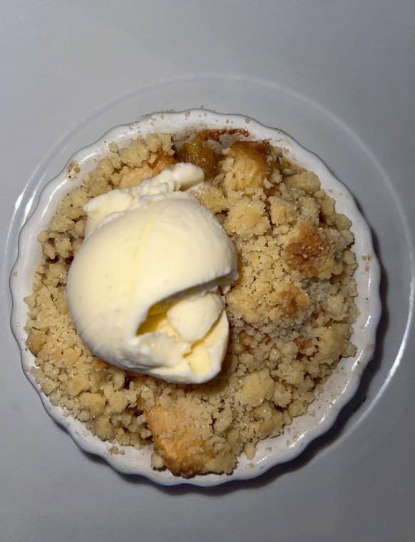 Apple Crumble, also called Apple Crisp is a popular dessert especially during Autumn when apples are plentiful. The main ingredients are apples, butter, sugar, flour, cinnamon. nutmeg and oats.