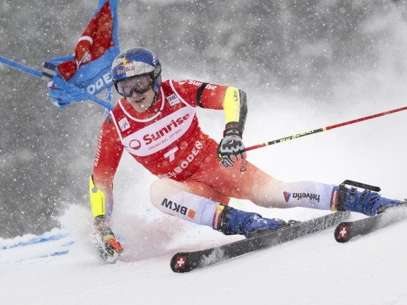 Marco Odermatt file vers son 5e succès d'affilée en géant à Adelboden