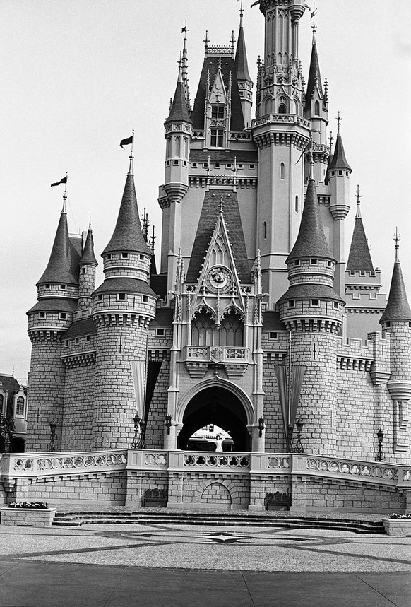 THE GRAND OPENING OF WALT DISNEY WORLD -- Pictured: Cinderella&#039;s Castle in the Magic Kingdom -- Photo by: NBC/NBCU Photo Bank