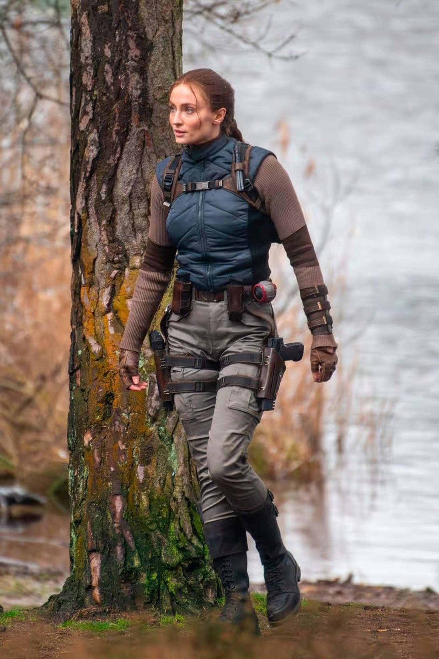 Les premières images du tournage de la série avec Sophie Turner dans le rôle de Lara Craft ont filtré sur la toile.