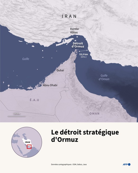 Carte du détroit d'Ormuz. Resserré et peu profond, il relie le Golfe au golfe d'Oman et constitue un point de passage clé pour le commerce mondial de pétrole.