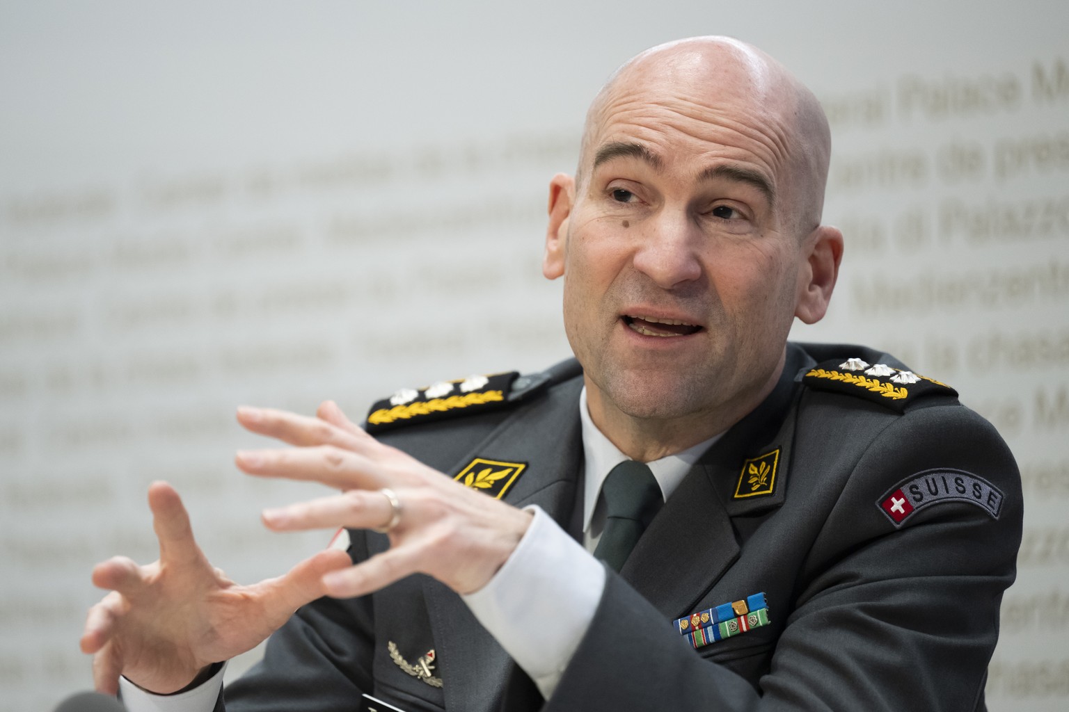 Korpskommandant Thomas Suessli, Chef der Armee, spricht an einer Medienkonferenz zur Armeebotschaft 2023, am Mittwoch, 15. Februar 2023, im Medienzentrum Bundeshaus in Bern. (KEYSTONE/Anthony Anex)