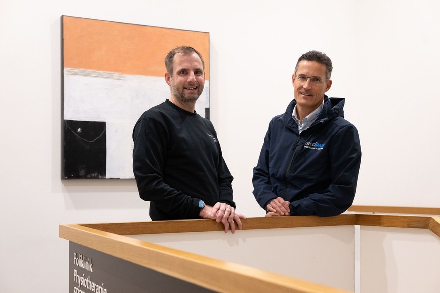 Hanspeter Betschart (à gauche), «Chief Medical Officer» de Swiss Olympic, et son prédécesseur Patrik Noack.