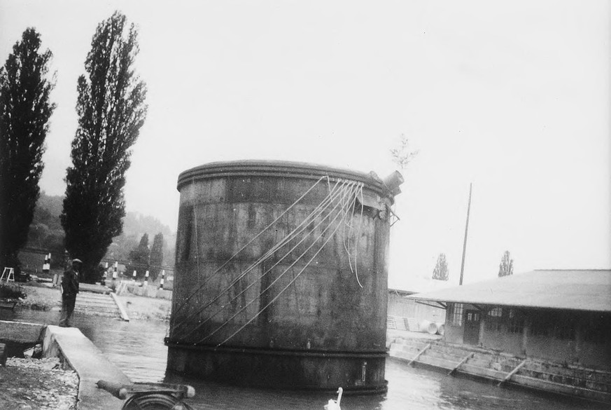 Unterwasserlagerung
MGB_Dok_Fo_035669 Unterwasserlagerungs-Versuch
am Thunersee ca. 1939