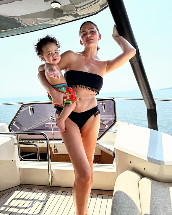 Chrissy Teigen est maman de quatre enfants.