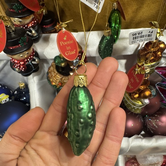 Envoyée flairer la magie de l’Avent outre Sarine, je m’attendais à trouver un marché comme tant d’autres: du kitsch, du vin chaud, trois stands de gadgets en plastique et basta. Sauf que non. Ce «Wien ...